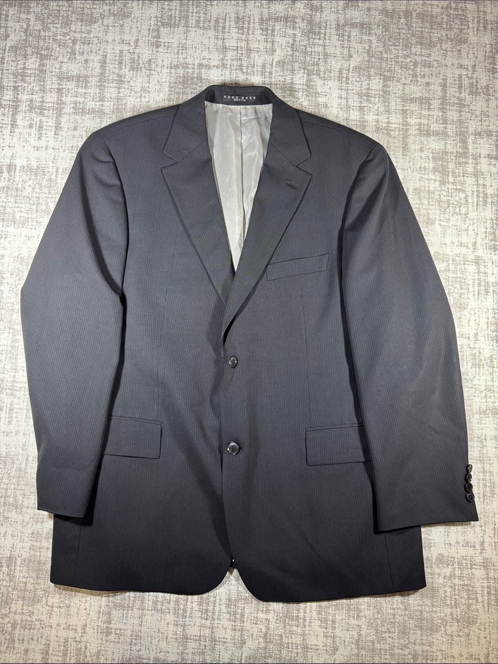 Vintage HUGO BOSS Men's Dark Grat Two-Button Suit Jacket 32.5X23.5PTP 46R